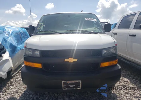 2024 Chevrolet Express G2500 z USA, uszkodzony, nr VIN 1GCWGAFPXR1256282